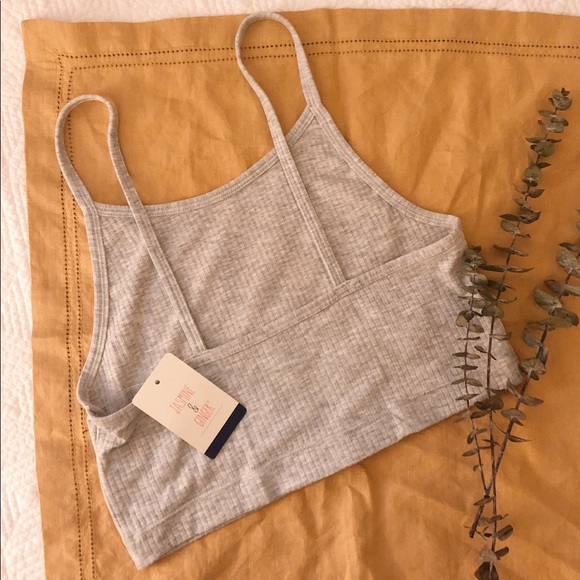 NWT Jasmine & Ginger Gray Ribbed Crop Top - Picture 2 of 4